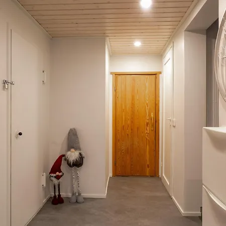 Cozy Near Santa Park Apartment