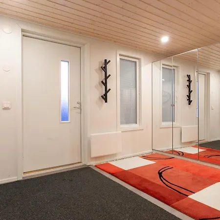 Cozy Near Santa Park Apartment