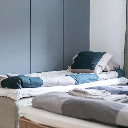 Cozy Near Santa Park