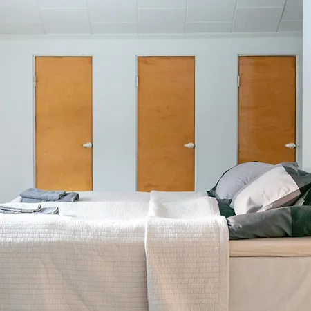 Apartment Cozy Near Santa Park