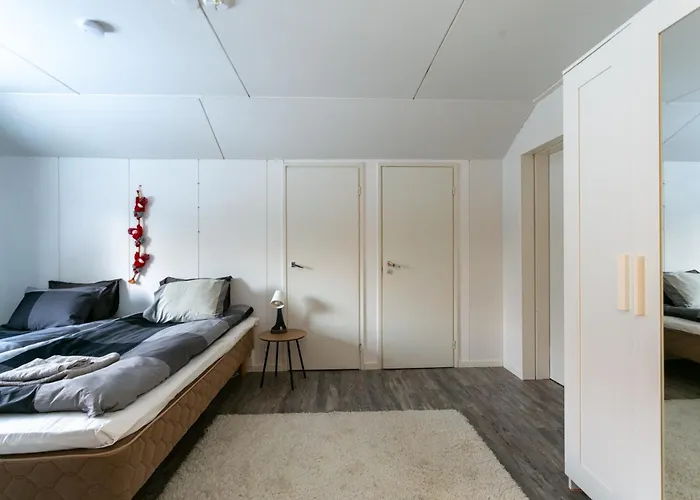 Cozy Near Santa Park *